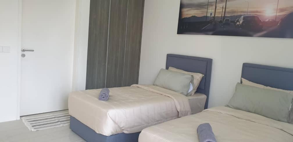 By The Sea Suites - Managed By Sdb Host Batu Ferringhi Zewnętrze zdjęcie