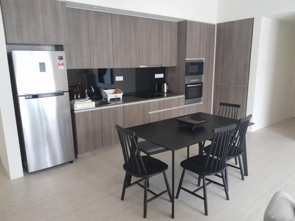By The Sea Suites - Managed By Sdb Host Batu Ferringhi Zewnętrze zdjęcie