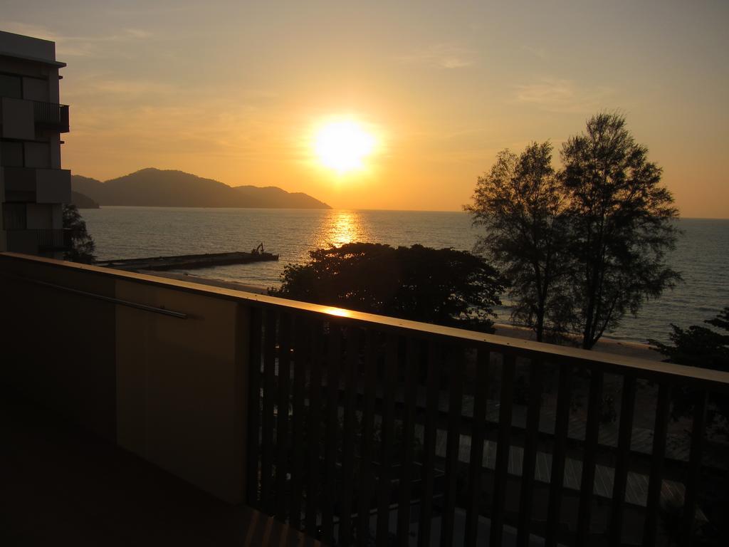 By The Sea Suites - Managed By Sdb Host Batu Ferringhi Zewnętrze zdjęcie